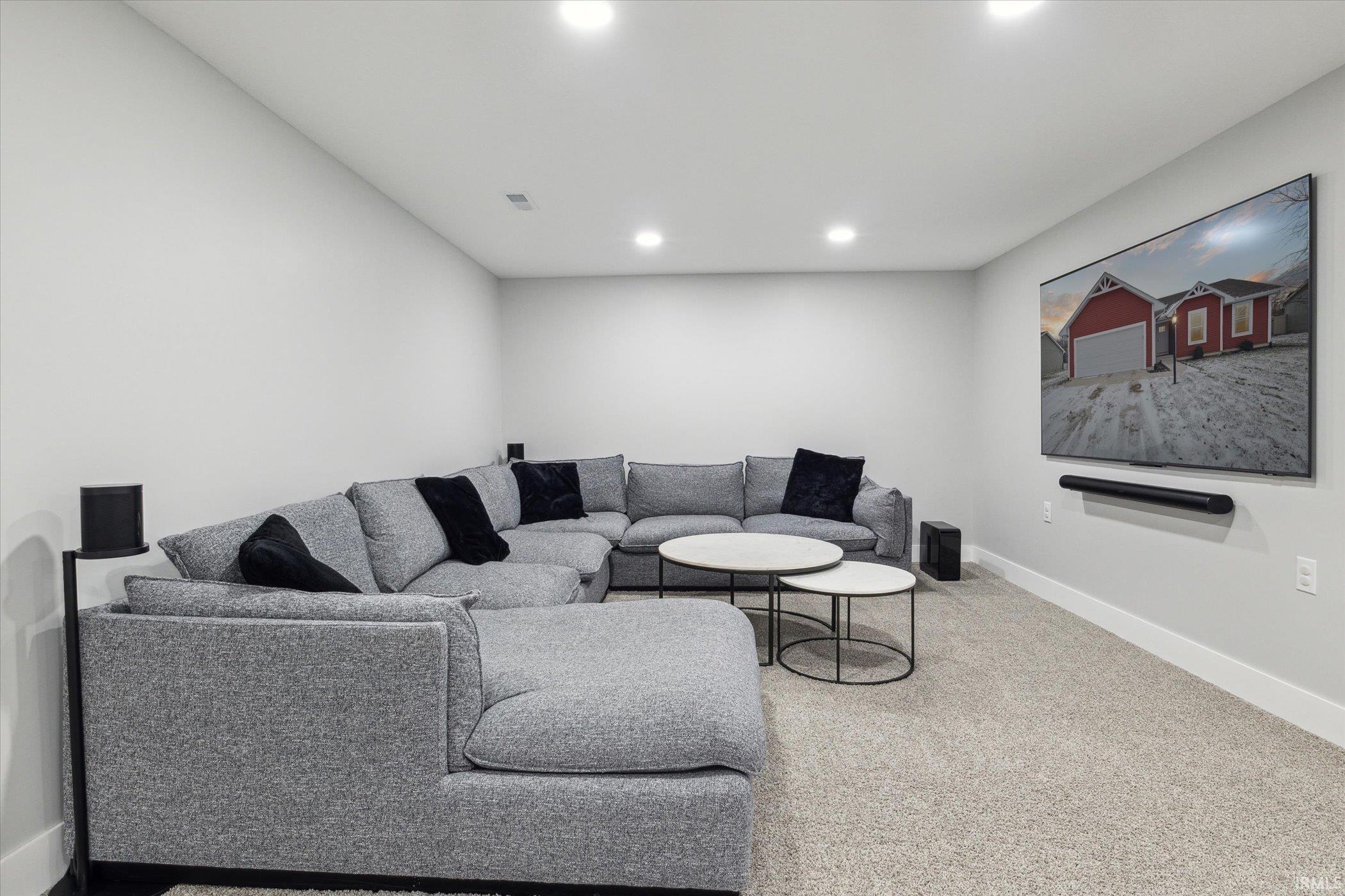 52722 Common Eider Trail South Bend IN 46628
