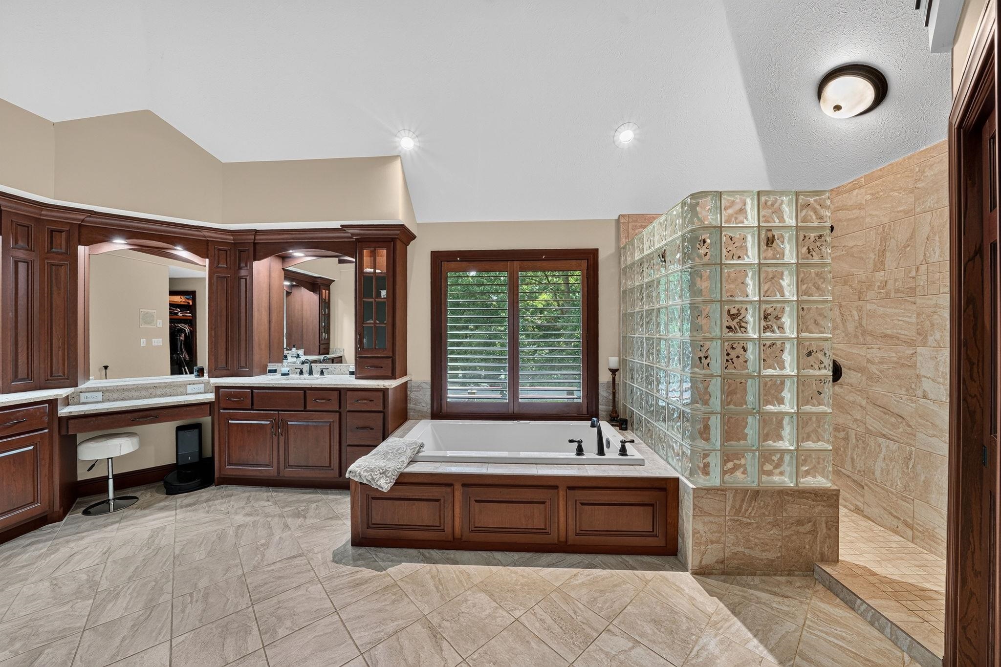 205 Greenfield Drive Middlebury IN 46540