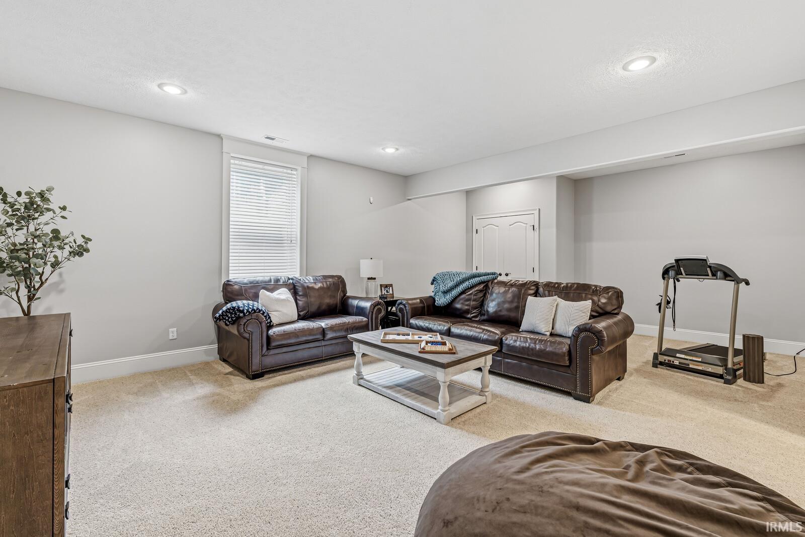 51678 Meadow Pointe Drive Granger IN 46530