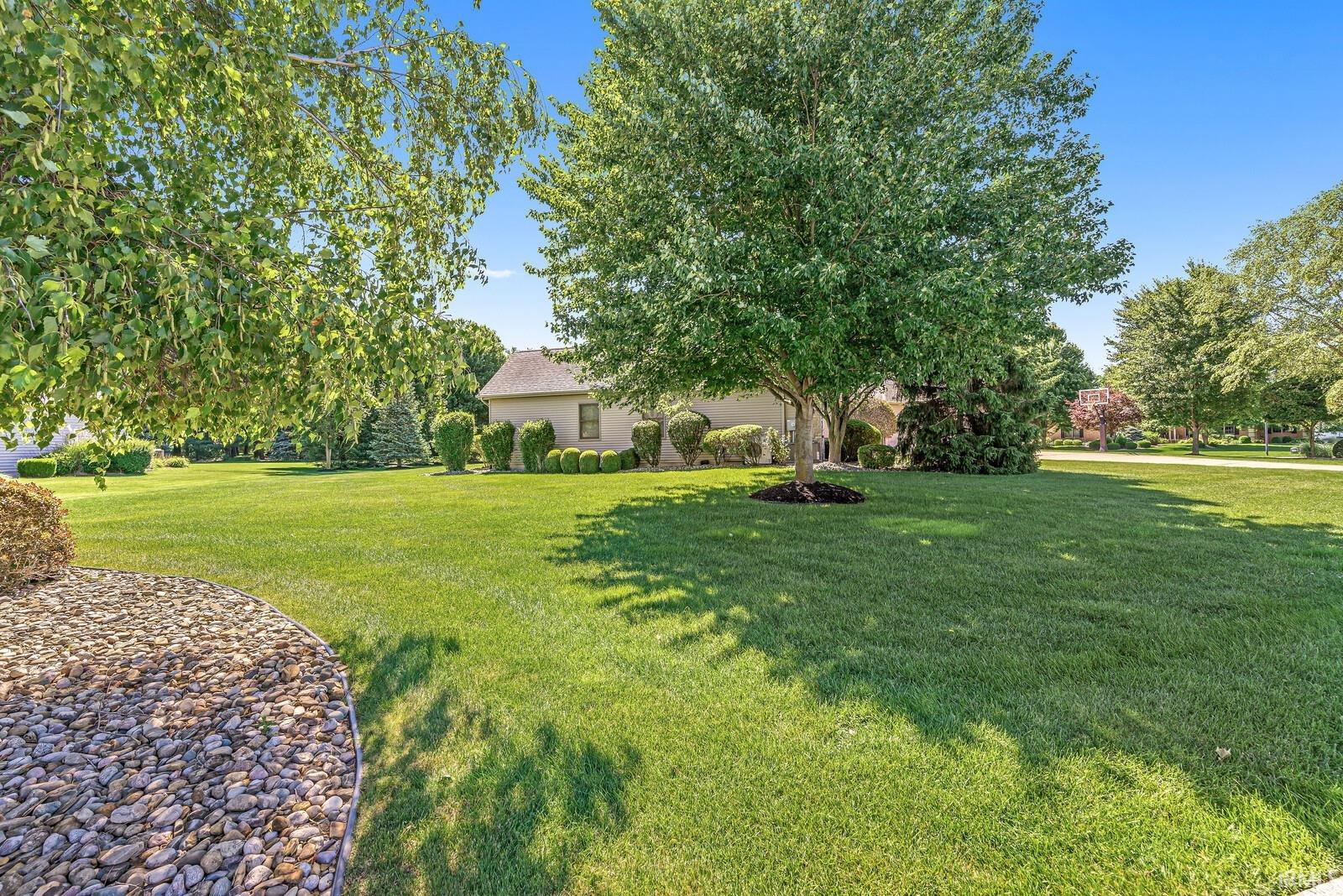 51678 Meadow Pointe Drive Granger IN 46530