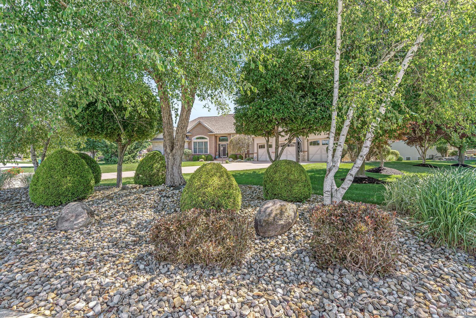 51678 Meadow Pointe Drive Granger IN 46530