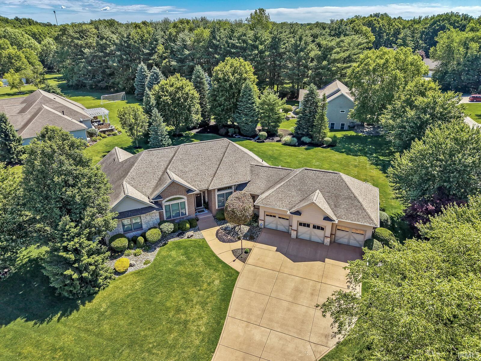 51678 Meadow Pointe Drive Granger IN 46530
