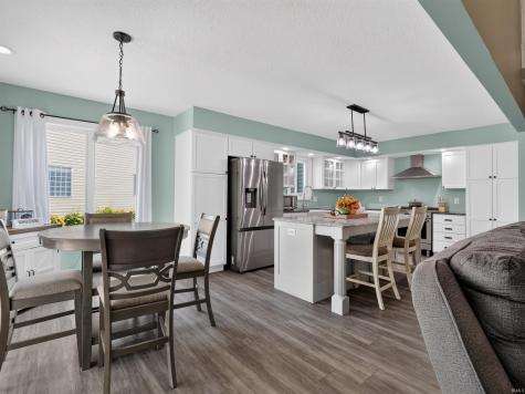 8215 Grand Forest Court Fort Wayne IN 46815