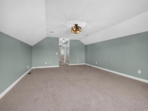 8215 Grand Forest Court Fort Wayne IN 46815