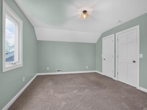 8215 Grand Forest Court Fort Wayne IN 46815