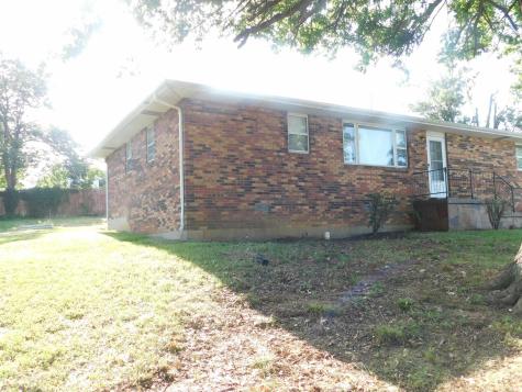 102 Nichols Avenue Salem IN 47167