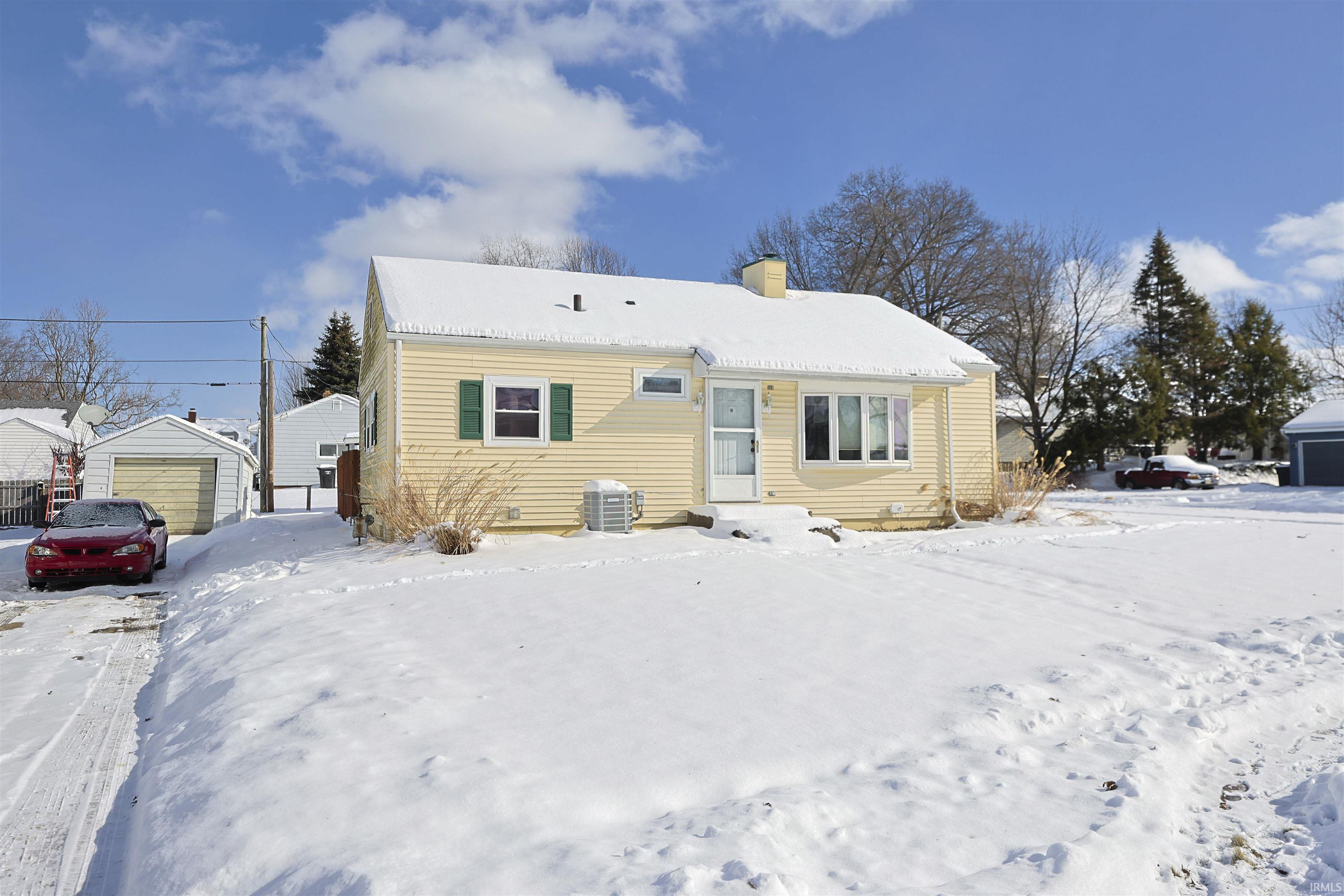 205 E Jennings Avenue South Bend IN 46614