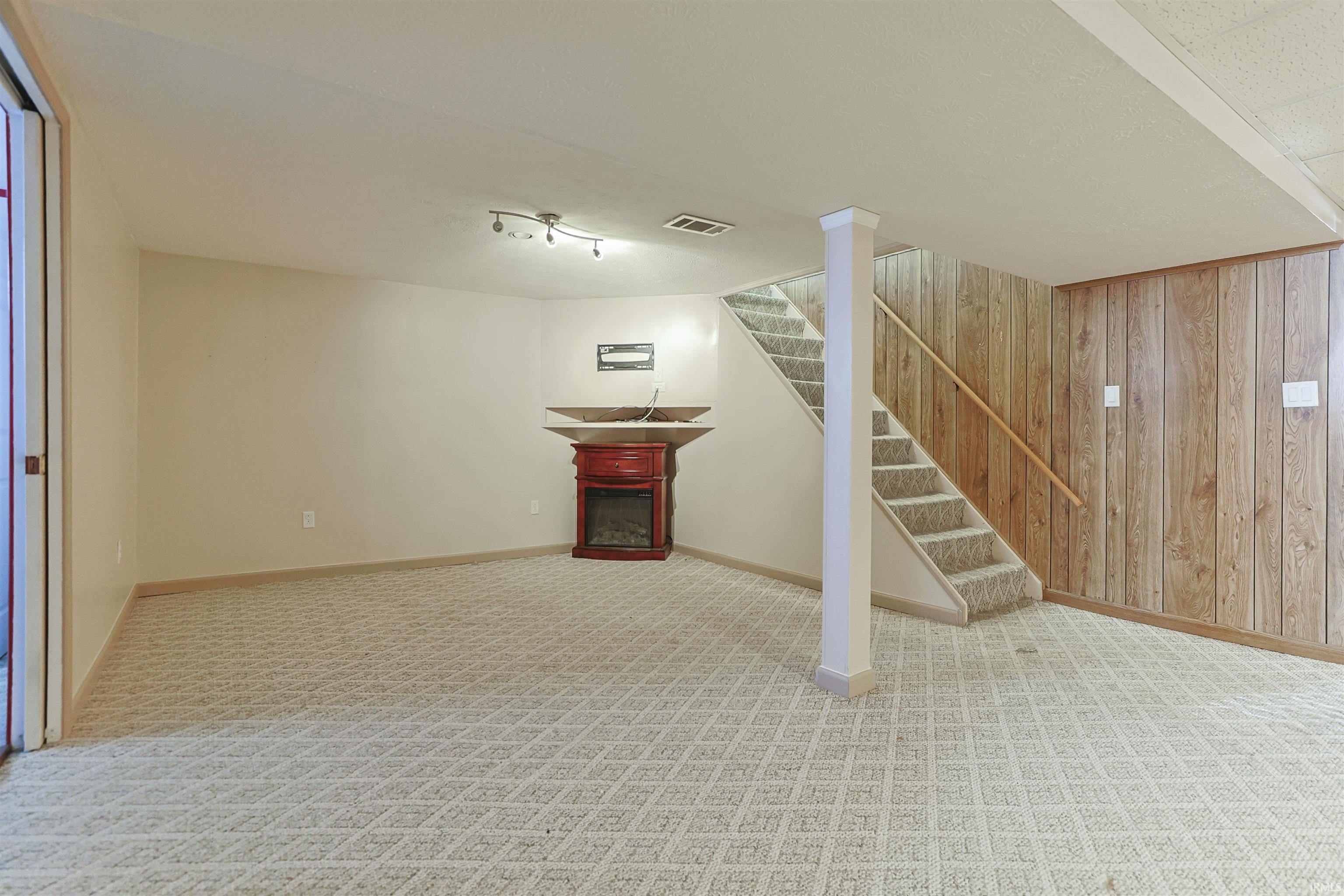 205 E Jennings Avenue South Bend IN 46614