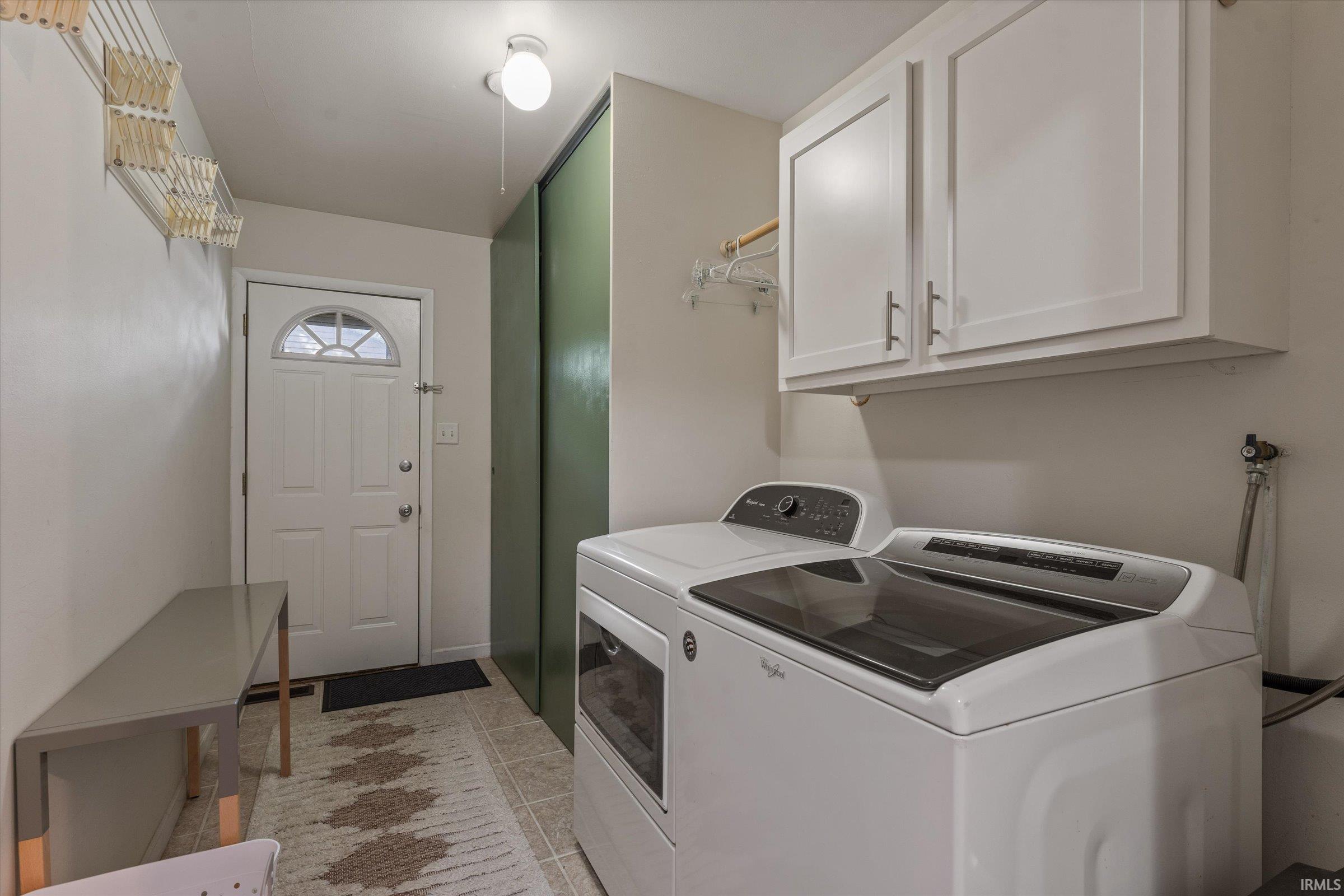 3426 Oxford Lane South Bend IN 46615