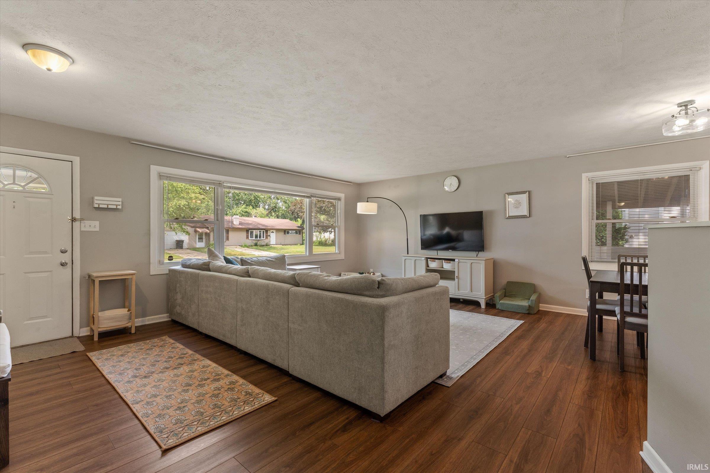 3426 Oxford Lane South Bend IN 46615