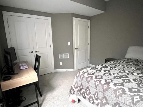53167 Gentle Breeze Court South Bend IN 46628