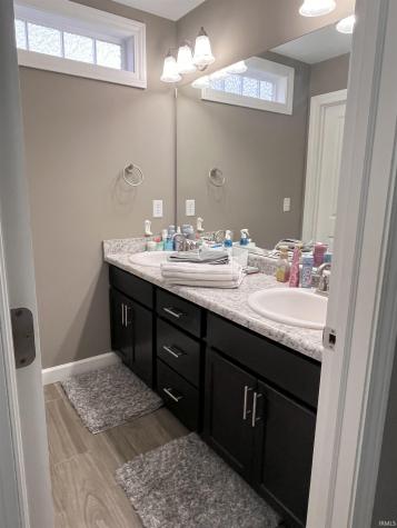 53167 Gentle Breeze Court South Bend IN 46628