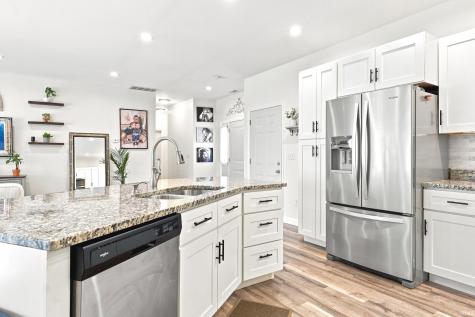 1338 N Santorini Drive Warsaw IN 46580