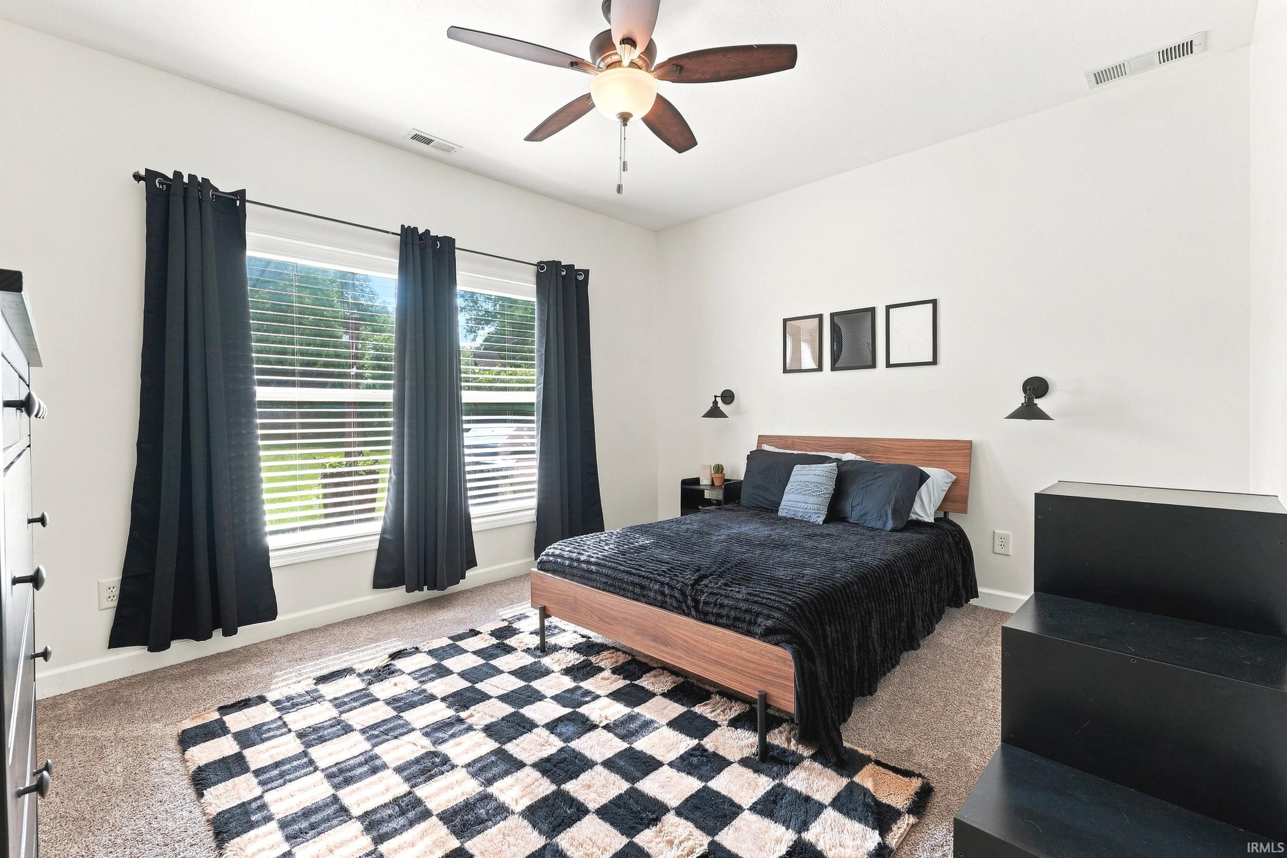1338 N Santorini Drive Warsaw IN 46580