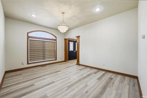 1095 E 600 N Columbia City IN 46725