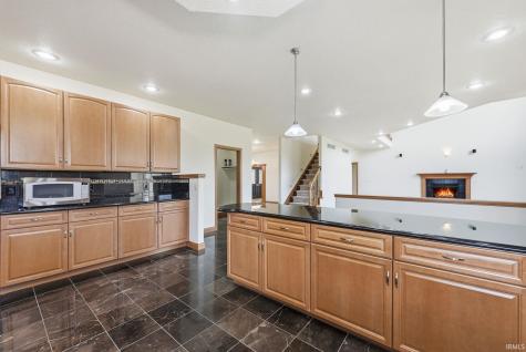 1095 E 600 N Columbia City IN 46725