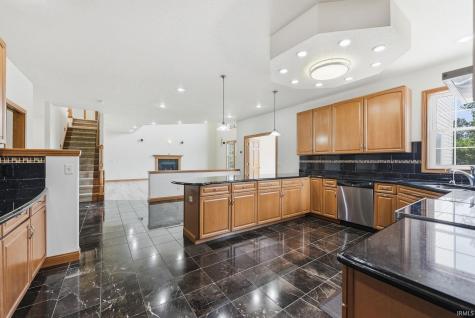 1095 E 600 N Columbia City IN 46725