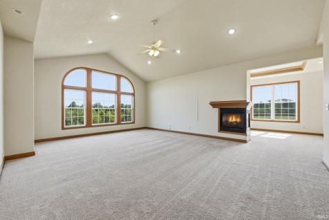 1095 E 600 N Columbia City IN 46725