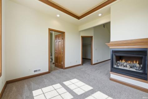 1095 E 600 N Columbia City IN 46725