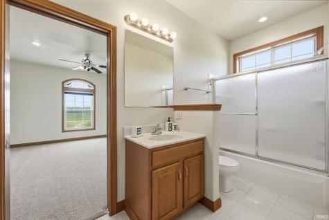 1095 E 600 N Columbia City IN 46725