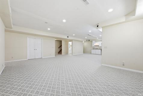 1095 E 600 N Columbia City IN 46725