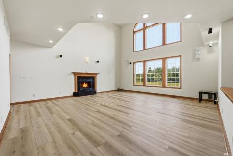 1095 E 600 N Columbia City IN 46725