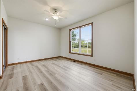 1095 E 600 N Columbia City IN 46725