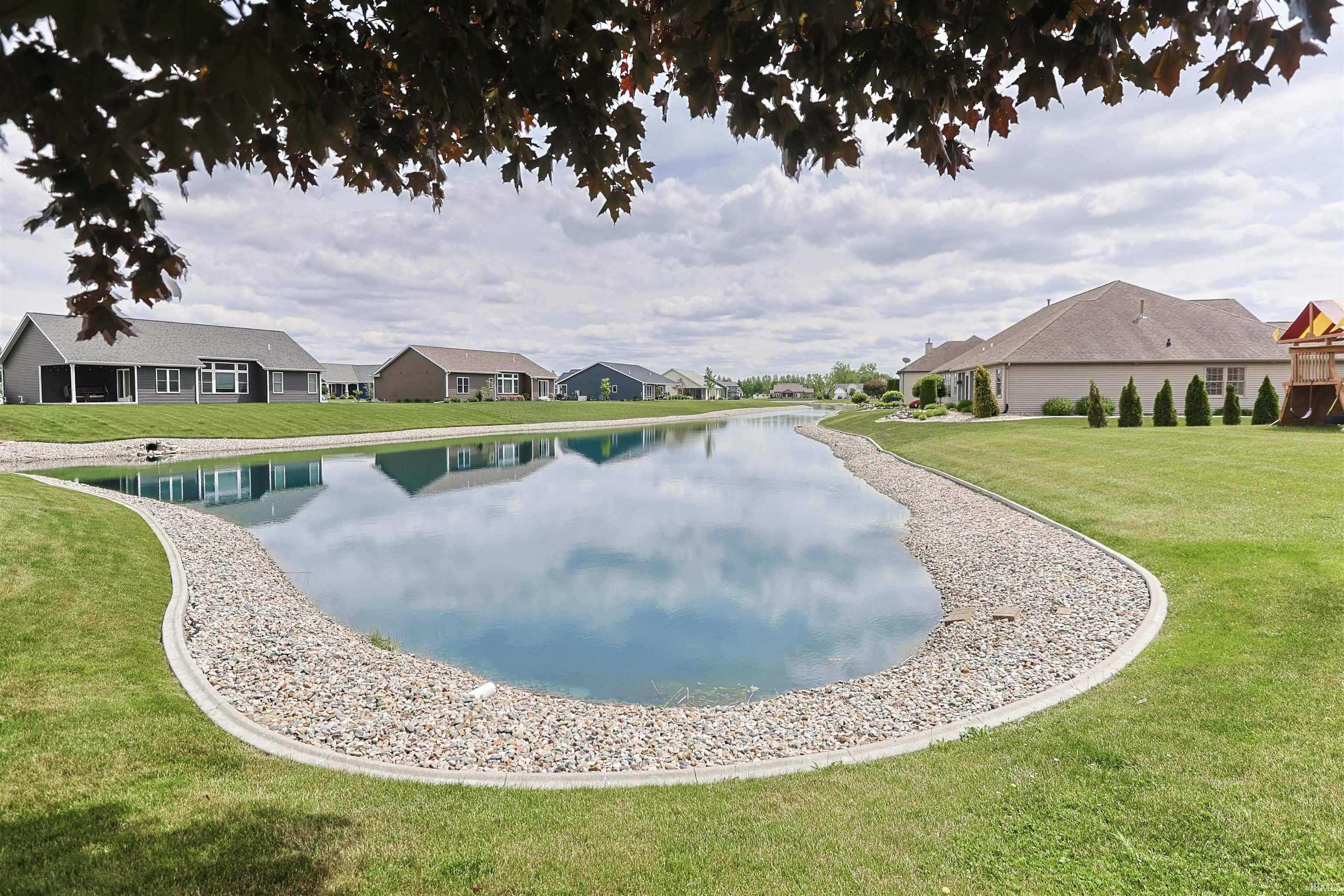 1031 Blackstone Boulevard Nappanee IN 46550