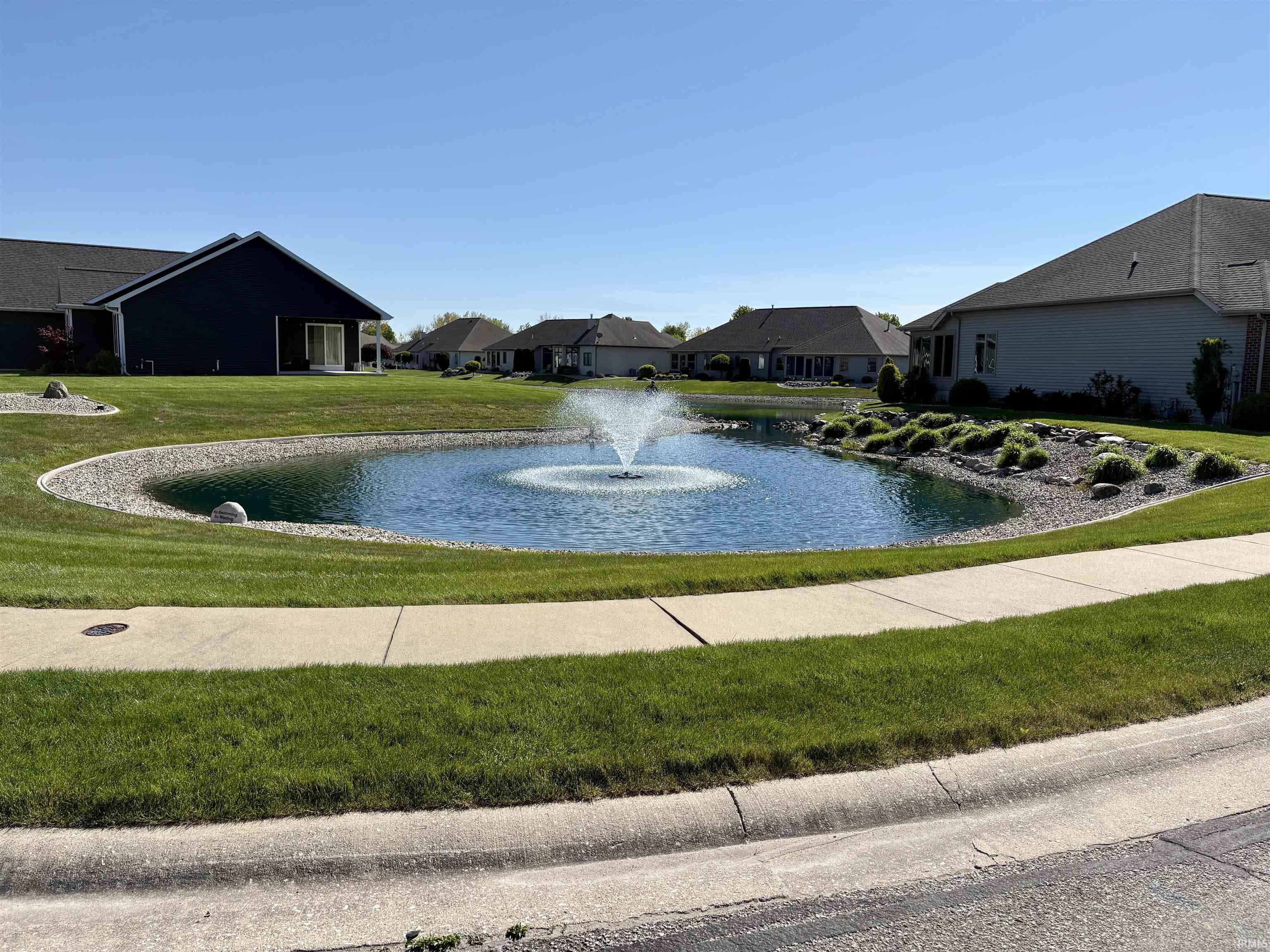 1031 Blackstone Boulevard Nappanee IN 46550