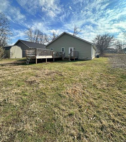 18 Wolf Street Washington IN 47501