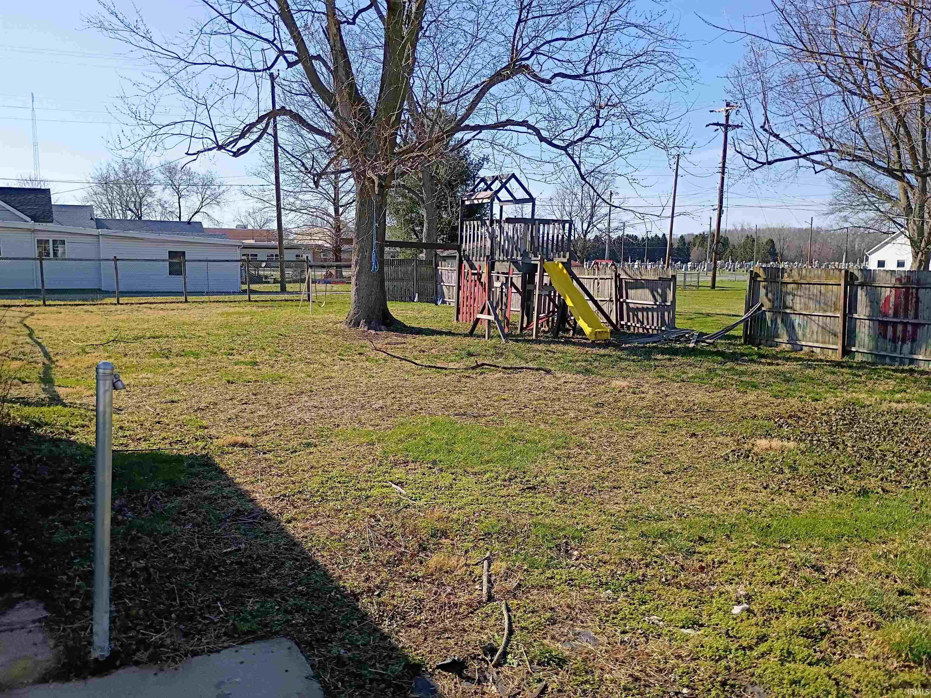 328 Jay Street Rochester IN 46975