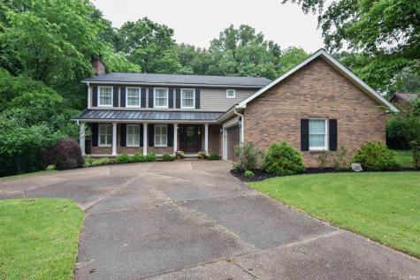 8931 Whispering Tree Lane Evansville IN 47711