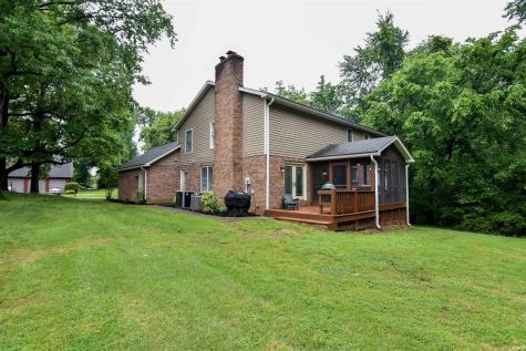 8931 Whispering Tree Lane Evansville IN 47711
