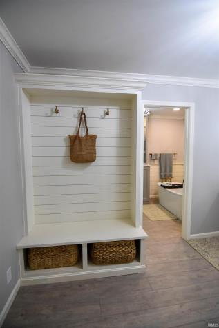8931 Whispering Tree Lane Evansville IN 47711