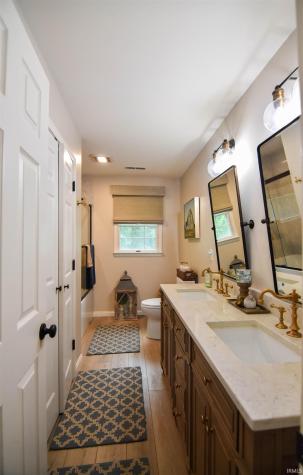 8931 Whispering Tree Lane Evansville IN 47711