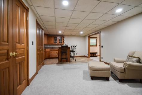 8931 Whispering Tree Lane Evansville IN 47711