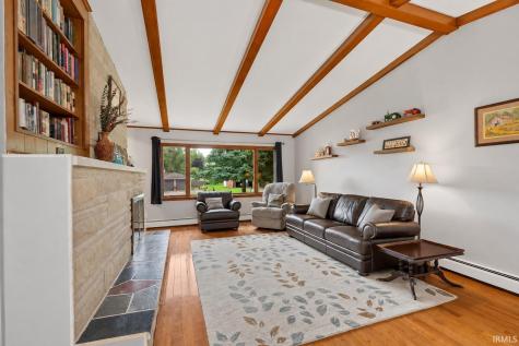 1311 Oriole Drive Warsaw IN 46580