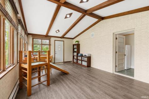 1311 Oriole Drive Warsaw IN 46580