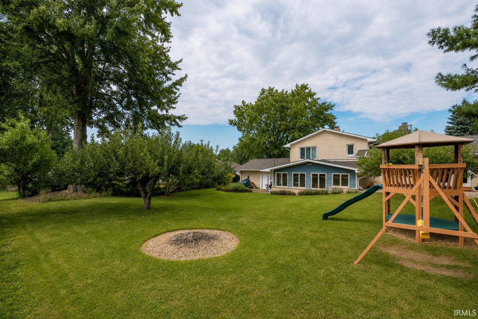 1311 Oriole Drive Warsaw IN 46580