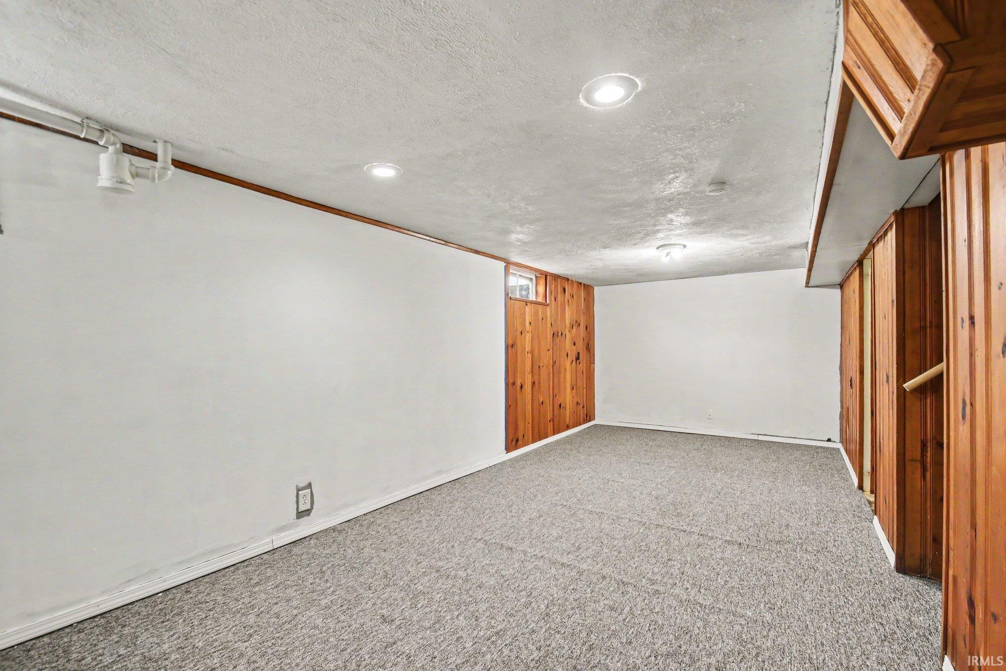 5015 Bloomfield Place South Bend IN 46619