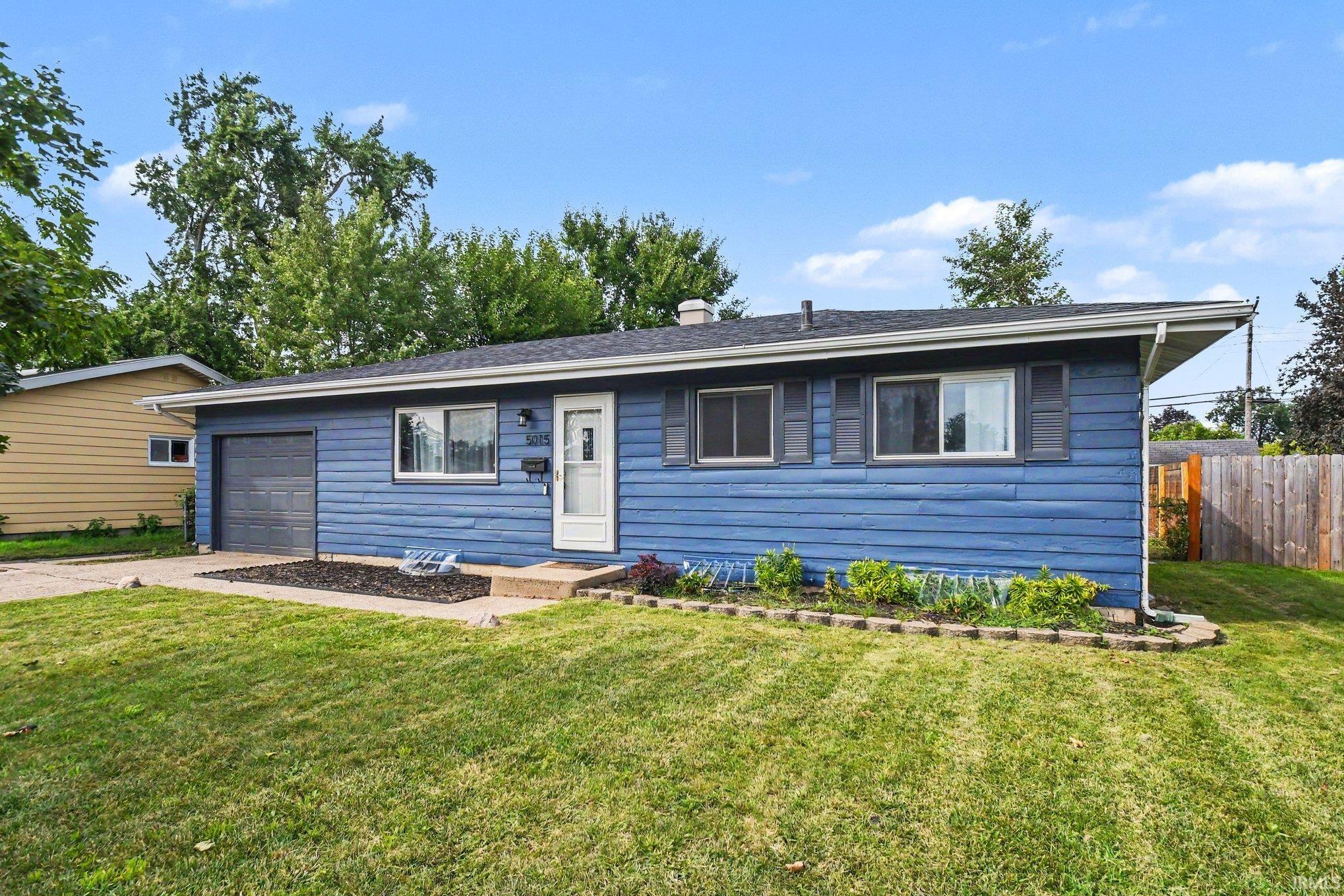 5015 Bloomfield Place South Bend IN 46619