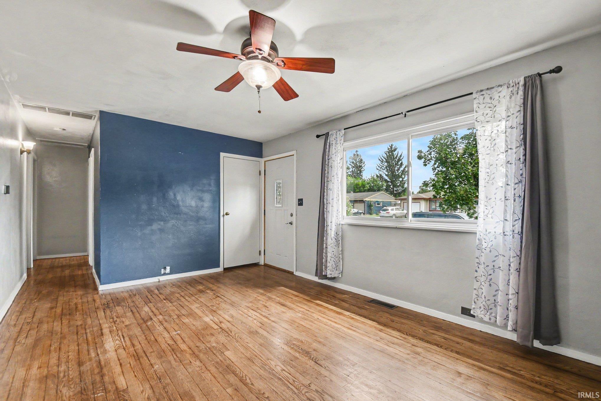 5015 Bloomfield Place South Bend IN 46619