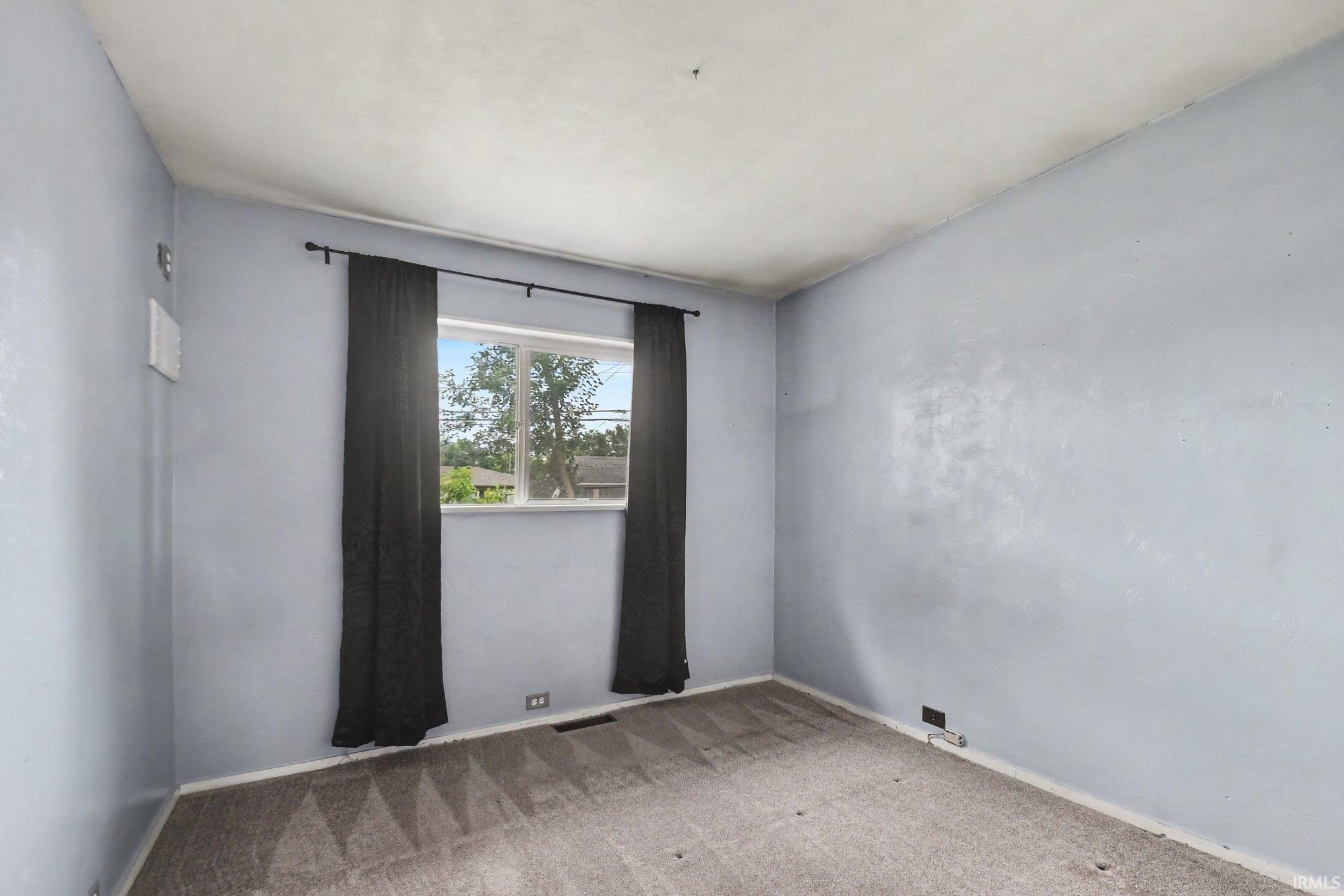 5015 Bloomfield Place South Bend IN 46619