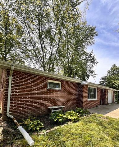 1103 E 25th Street Muncie IN 47302