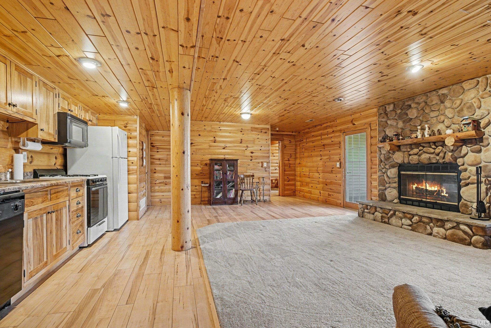 13288 Vistula Drive Bristol IN 46507