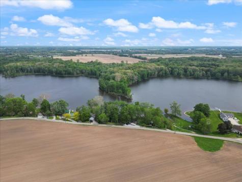 9122 N Steinbarger Lake Road Wawaka IN 46794