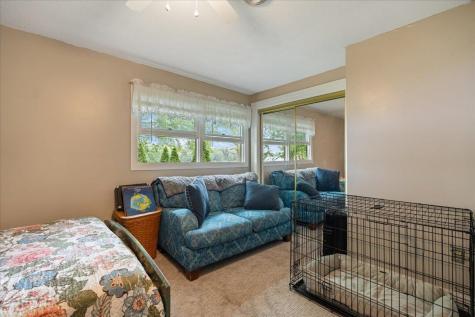 9122 N Steinbarger Lake Road Wawaka IN 46794