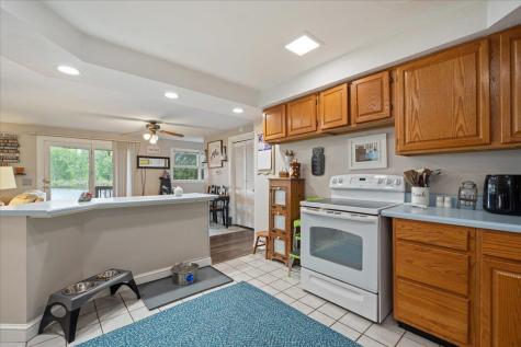 9122 N Steinbarger Lake Road Wawaka IN 46794
