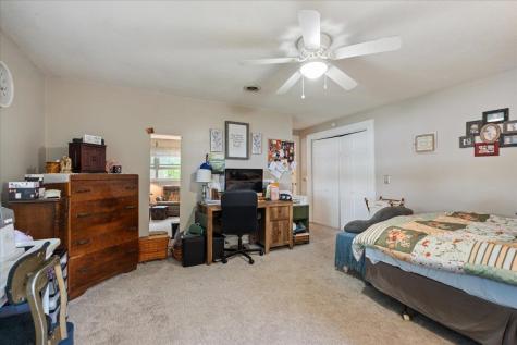 9122 N Steinbarger Lake Road Wawaka IN 46794