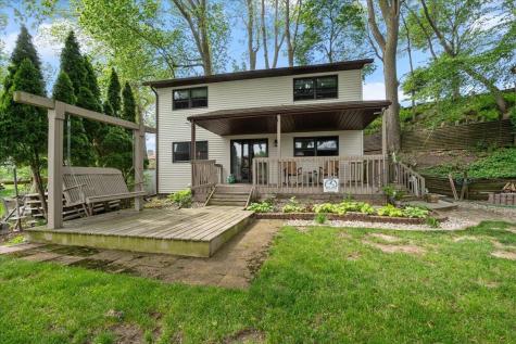 9122 N Steinbarger Lake Road Wawaka IN 46794